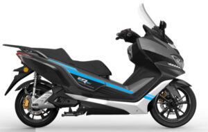 E-RT3 Electric Scooter in Charcoal with Storm Blue accents
