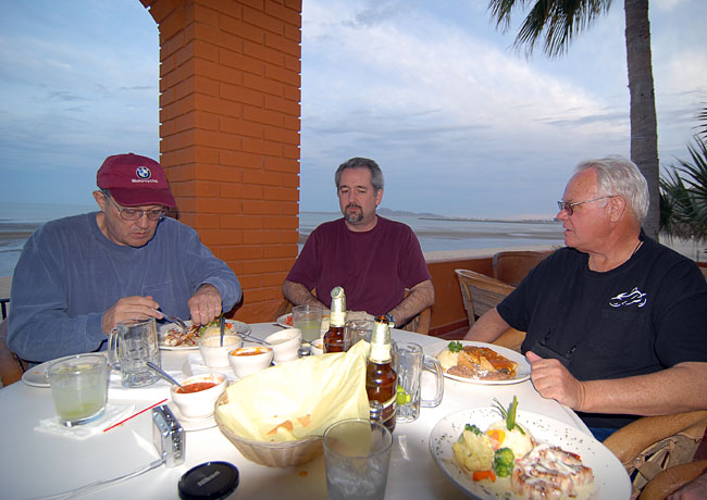 Holding court on the Sea of Cortez